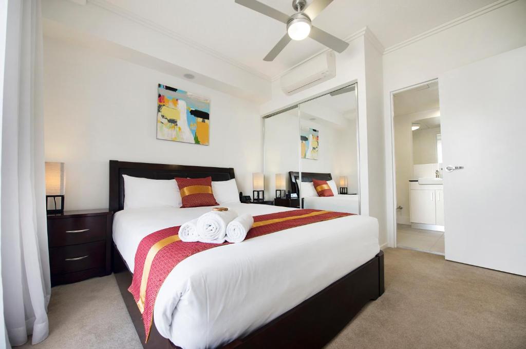 Gladstone Central Plaza bed