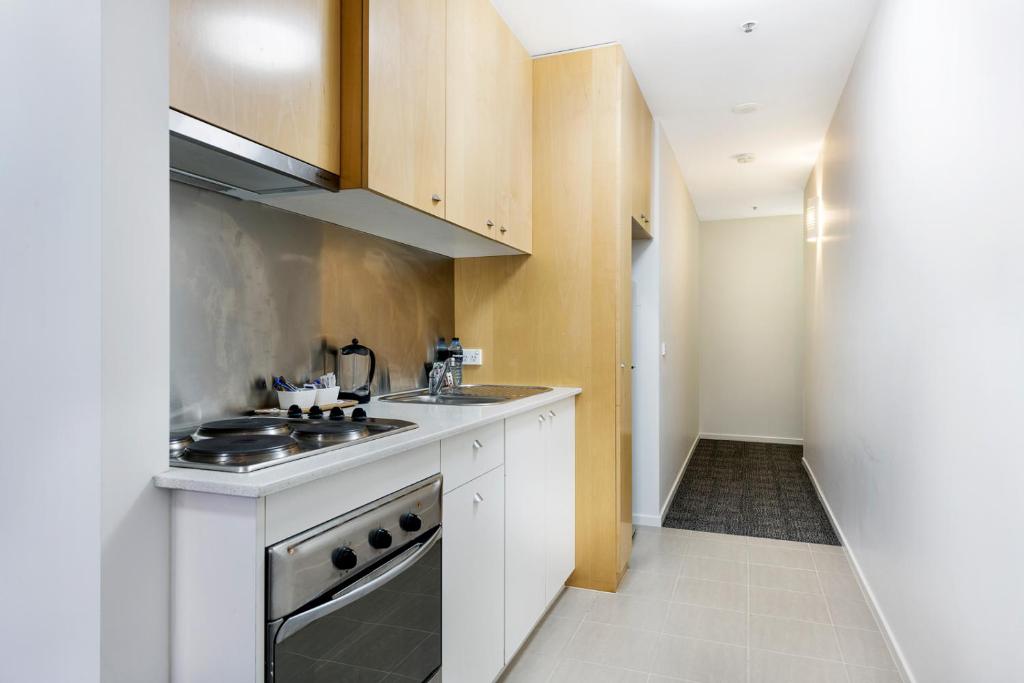 Melbourne CBD Central Apartment Hotel room