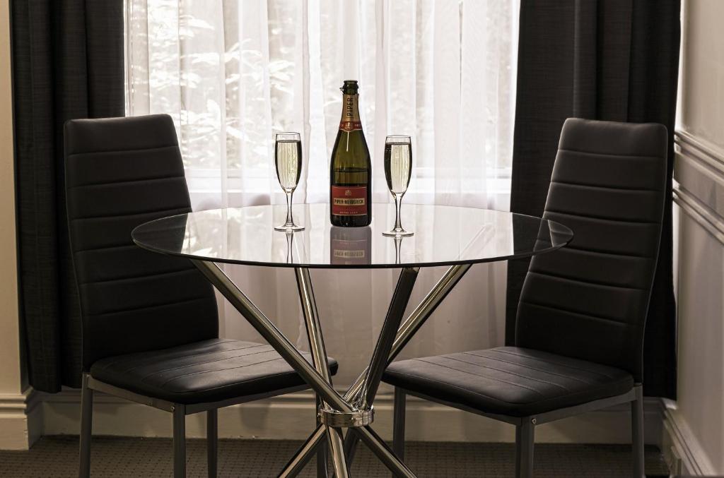 Melbourne Kew Central Apartments table