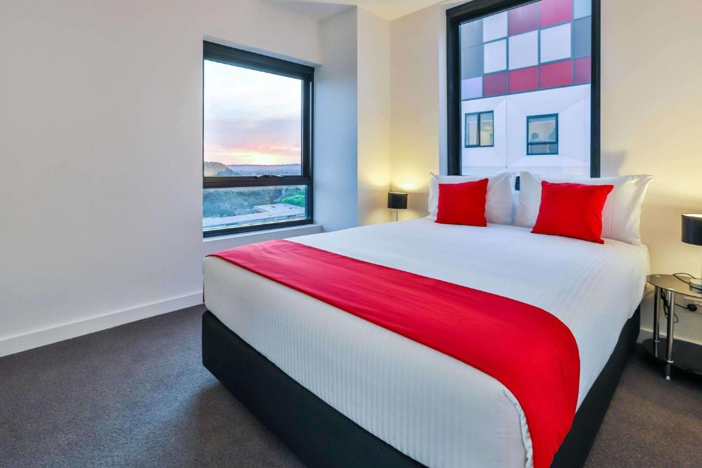 Melbourne Knox Central bedroom