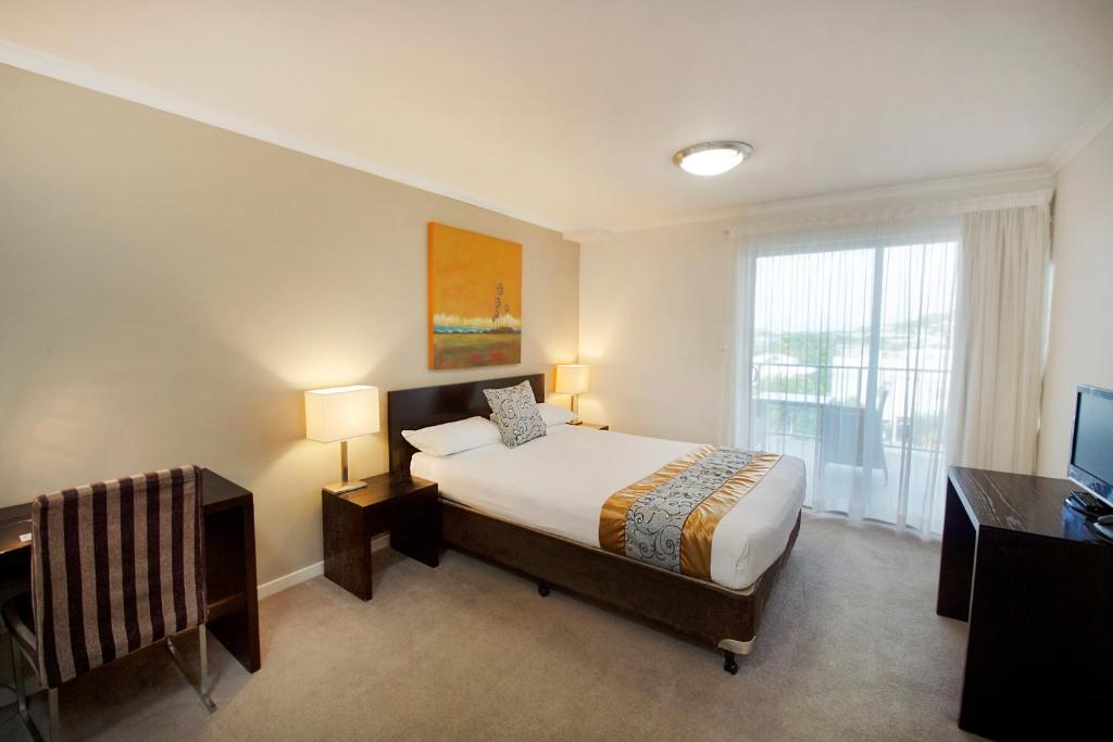 gladstone room
